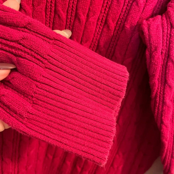 ❤️St John’s  Bay women cable knit sweater L or XL fucsia pink v neck rel… - Picture 3 of 5